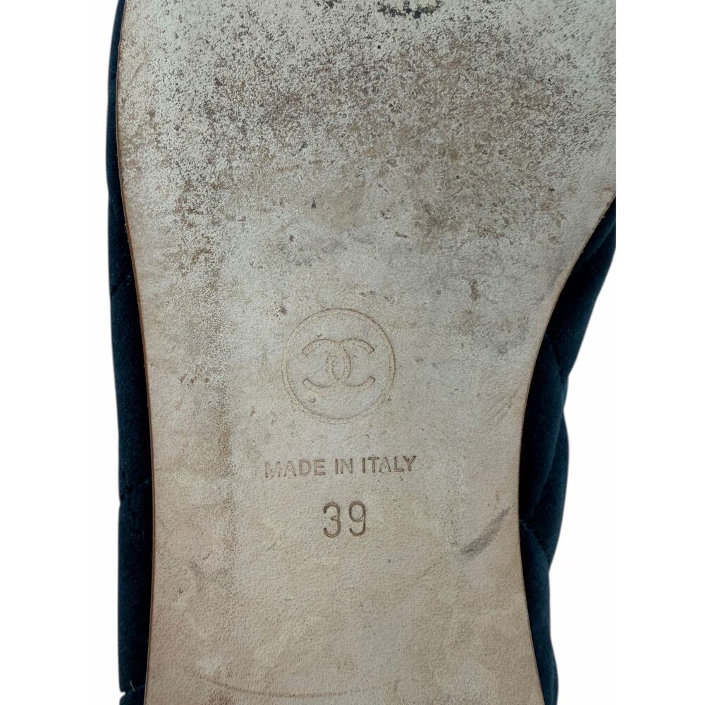 Chanel CC Logo Jeweled Velvet Quilted Slip On Flats Blue Size 39 - Picture 10 of 13